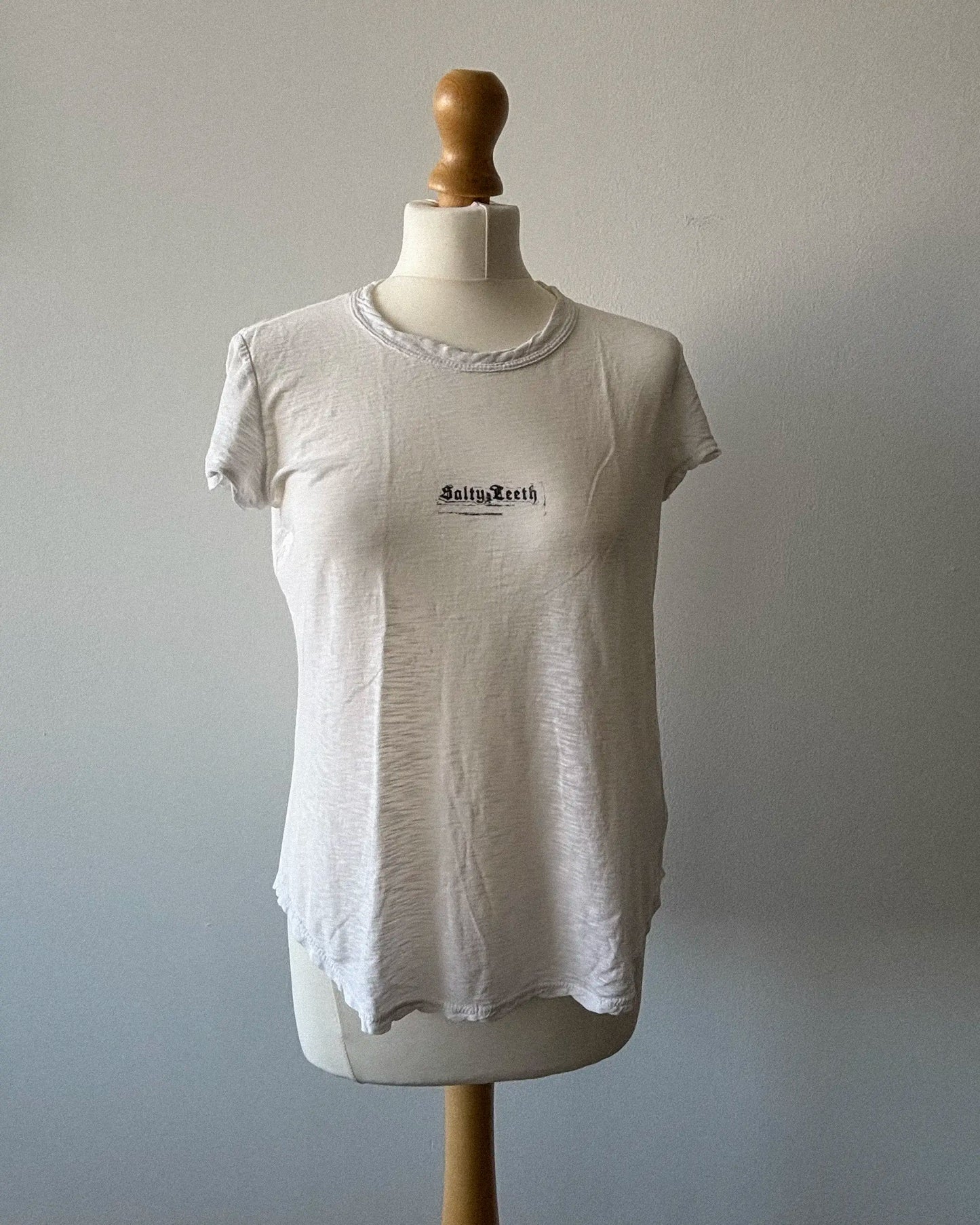 SALT-DISTRESSED BOY T WHITE